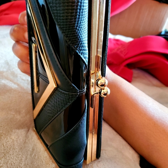 Bessie Wallet - Picture 2 of 5